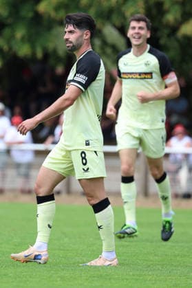 01.08.2026, xrekx, Fussball Testspiel, FC Metz - 1.FC Kaiserslautern v.l. Torjubel nach dem Tor zum celebrating the goal celebrate 0:3 durch Semih Sahin (1.FC Kaiserslautern) (DFL DFB REGULATIONS PROHIBIT ANY USE OF PHOTOGRAPHS as IMAGE SEQUENCES and or QUASI-VIDEO) Metz *** August 1, 2026, xrekx, Soccer Friendly Match, FC Metz 1 FC Kaiserslautern v l Goal celebration after Semih Sahin’s goal to make it 0–3 for FC Kaiserslautern DFL DFB REGULATIONS PROHIBIT ANY USE OF PHOTOGRAPHS as IMAGE SEQUENCES and or QUASI-VIDEO Metz