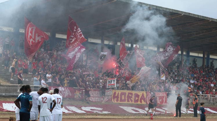 01.08.2026, xrekx, Fussball Testspiel, FC Metz - 1.FC Kaiserslautern v.l. FCK Fans ,Stimmung, Schals, Ultras, Zuschauer, Besucher, Choreo, Choreografie, atmosphere, scarves, spectators, visitors (DFL DFB REGULATIONS PROHIBIT ANY USE OF PHOTOGRAPHS as IMAGE SEQUENCES and or QUASI-VIDEO) Metz *** August 1, 2026, xrekx, Soccer Friendly Match, FC Metz vs. FC Kaiserslautern, FCK Fans, Atmosphere, Scarves, Ultras, Spectators, Visitors, Choreography, choreography, atmosphere, scarves, spectators, visitors DFL DFB REGULATIONS PROHIBIT ANY USE OF PHOTOGRAPHS as IMAGE SEQUENCES and or QUASI-VIDEO Metz