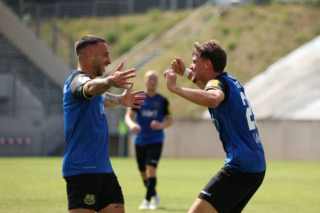 01.08.2026, Fussball, Herren, Testspiel, Saison 2026 2027, 1. FC Saarbrücken - US Thionville Lusitanos, Torjubel zum 2:1, Torschütze: Alexander Straff (1. FC Saarbrücken) Saarbrücken Ludwigsparkstadion Saarland Deutschland (DEU) *** August 1, 2026, Soccer, Men s, Friendly Match, 2026–2027 Season, 1 FC Saarbrücken vs. US Thionville Lusitanos, celebration of the 2–1 goal, goal scorer Alexander Straff, 1 FC Saarbrücken, Saarbrücken, Ludwigsparkstadion, Saarland, Germany, DEU Copyright: xSebastianxBachx