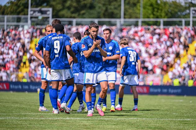 01.08.2026, Fussball, Saison 2026 2027, Testspiel, KSV Hessen Kassel - FC Schalke 04, Adil Aouchiche (FC Schalke 04) xRHR-FOTO YYx *** August 1, 2026, Soccer, 2026–2027 Season, Friendly Match, KSV Hessen Kassel vs. FC Schalke 04, Adil Aouchiche, FC Schalke 04 xRHR PHOTO YYx Copyright: KROEGER RHR-FOTOx RHR-FOTO YY