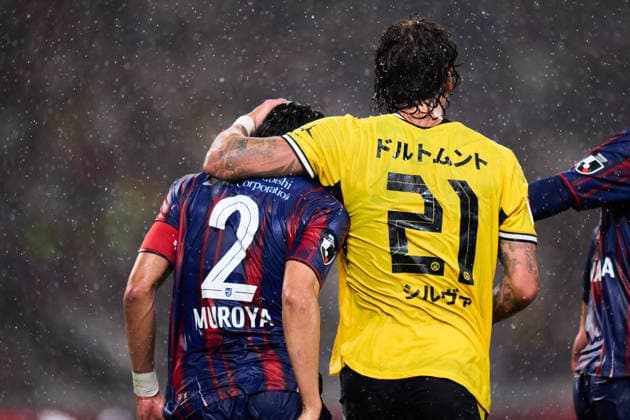 (L-R) Sei Muroya (FC Tokyo), Fabio Silva (Dortmund), AUGUST 1, 2026 - Football Soccer : International Friendly, Länderspiel, Nationalmannschaft match between FC Tokyo -1 Borussia Dortmund at MUFG STADIUM (National Stadium) in Tokyo, Japan.  aflo_339773666 KenxAsakurax