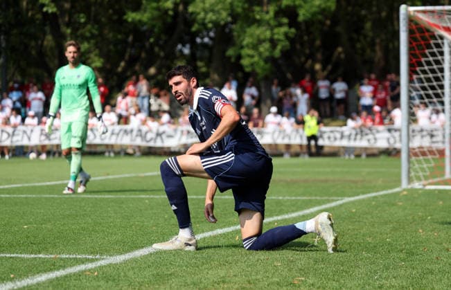 01.08.26 VfB Stuttgart - Paris FC Deutschland, Stuttgart, 01.08.2026, Fussball, Bundesliga, Saison 2026 2027, Testspiel, VfB Stuttgart - Paris FC: Pierre Less-Melou (Paris FC). *** August 1, 2026 VfB Stuttgart vs. Paris FC Germany, Stuttgart, August 1, 2026, Soccer, Bundesliga, 2026–2027 Season, Friendly Match, VfB Stuttgart vs. Paris FC Pierre Less Melou Paris FC