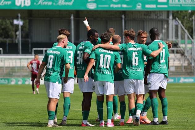 01.08.26, GER, Regionalliga Nord, Fussball, 1. Spieltag, Saison 2026 2027, Dietmar-Scholze-Stadion an der Lohmuehle, VfB Luebeck vs SC Weiche Flensburg Torjubel Jubel. Torschütze Torschuetze Selim Ajkic (VfB Luebeck 09) jubelt ueber das Tor zum 1:0. Foto nordphoto GmbH Tauchnitz Luebeck Dietmar-Scholze-Stadion an der Lohmuehle SH Germany *** August 26, 2026, Germany, Regionalliga Nord, Soccer, Matchday 1, 2026–2027 Season, Dietmar Scholze Stadium at the Lohmühle, VfB Lübeck vs. SC Weiche Flensburg Goal celebration Cheering Goal scorer Goal scorers Selim Ajkic VfB Lübeck 09 celebrates the 1–0 goal Photo: nordphoto GmbH Tauchnitz Lübeck Dietmar Scholze Stadium an der Lohmühle SH, Germany Copyright: xnordphotoxGmbHx xTauchnitzx