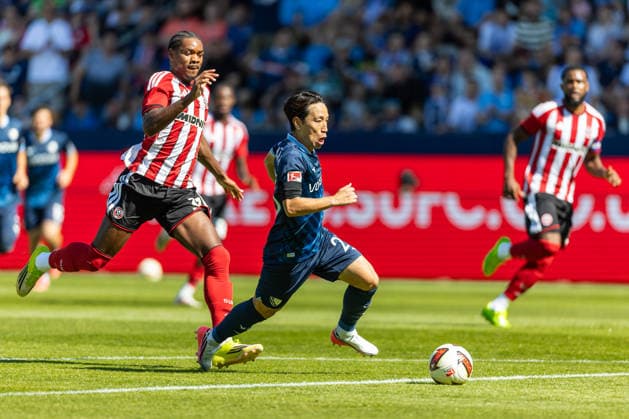 Koji Miyoshi (VfL Bochum) controls the ball during the pre-season friendly match between VfL Bochum and Sheffield United at Vonovia Ruhrstadion on August 1, 2026 in Bochum, Germany. (Photo by Mario Hommes DeFodi Images) - *** Koji Miyoshi of VfL Bochum controls the ball during the preseason friendly match between VfL Bochum and Sheffield United at Vonovia Ruhrstadion on August 1, 2026, in Bochum, Germany. Photo by Mario Hommes, DeFodi Images