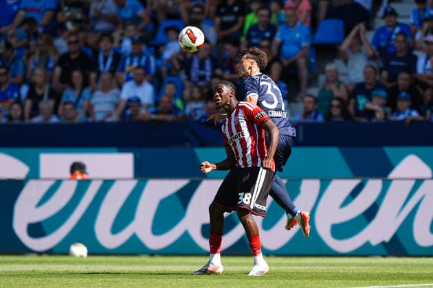 01.08.2026, xydrx, Fußball, Testspiel, VfL Bochum - Sheffield United FC, Saison 2026 2027, Vonovia Ruhrstadion: Oluwafemi Seriki (Sheffield United, 38) im Zweikampf gegen Alessandro Crimaldi (VfL Bochum, 37) DFB regulations prohibit any use of photographs as image sequences and or quasi-video. *** August 1, 2026, xydrx, soccer, friendly match, VfL Bochum vs. Sheffield United FC, 2026–2027 season, Vonovia Ruhrstadion: Oluwafemi Seriki (Sheffield United) and Alessandro Crimaldi (VfL Bochum) in a tackle, 38 and 37, respectively. DFB regulations prohibit any use of photographs as image sequences and or quasi-video. Copyright: HMBxMedia YannisxDreimann