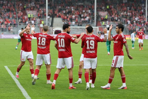 Cottbuser Torjubel Fussball Testspiel 2026 2027 FC Energie Cottbus - SV Werder Bremen *** Cottbus Goal Celebration: Soccer Friendly Match 2026–2027, FC Energie Cottbus vs. SV Werder Bremen