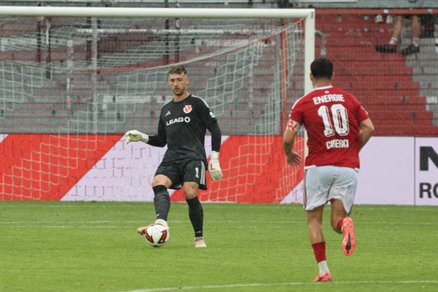 1 Marcel Lotka (Energie Cottbus, l.) Fussball Testspiel 2026 2027 FC Energie Cottbus - SV Werder Bremen *** 1 Marcel Lotka, Energie Cottbus; l Soccer Friendly Match 2026–2027: FC Energie Cottbus vs. SV Werder Bremen