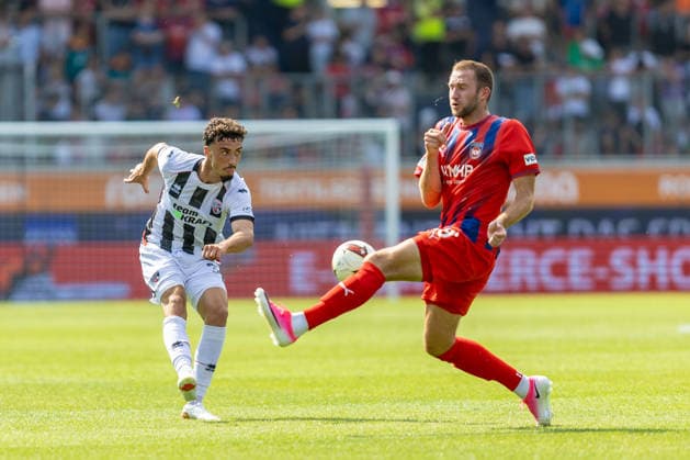 Zweikampf Davide-Danilo Sekulovic (FC Ingolstadt 04, 33) Jonas Foehrenbach (1.FC Heidenheim, 19), GER, 1. FC Heidenheim vs. FC Ingolstadt, Fußball, Max-Liebhaber-Pokal, 2026 2027, 01.08.2026, DFL DFB REGULATIONS PROHIBIT ANY USE OF PHOTOGRAPHS AS IMAGE SEQUENCES AND OR QUASI-VIDEO, GER, 1. FC Heidenheim vs. FC Ingolstadt, Fußball, Max-Liebhaber-Pokal, 2026 2027, 01.08.2026 Heidenheim *** Tackle: Davide Danilo Sekulovic (FC Ingolstadt 04), 33; Jonas Foehrenbach (1 FC Heidenheim), 19, GER, 1 FC Heidenheim vs. FC Ingolstadt, Soccer, Max Liebhaber Cup, 2026–2027, August 1, 2026, DFL and DFB regulations prohibit any use of photographs as image sequences and or quasi-video, GER, 1 FC Heidenheim vs. FC Ingolstadt, Soccer, Max Liebhaber Cup, 2026–2027, August 1, 2026, Heidenheim Copyright: xEibner-Pressefoto JanixPlessx EP_JPL