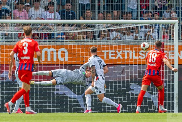 Testspiel: 1. FC Heidenheim 1846 vs. FC Ingolstadt 04; 01.08.2026 Heidenheim, GERMANY - 01. August 2027: David Klein (FC Ingolstadt 04, 47) im Tor während dem Spiel des 14. Max Liebhaber-Pokal zwischen dem 1. FC Heidenheim 1846 e.V. und dem FC Ingolstadt 04 in der Voith-Arena. *** Friendly Match: 1 FC Heidenheim 1846 vs. FC Ingolstadt 04, August 1, 2026, Heidenheim, GERMANY August 1, 2027 David Klein, FC Ingolstadt 04, 47, in goal during the 14th Max Liebhaber Cup match between 1 FC Heidenheim 1846 e.V. and FC Ingolstadt 04 at the Voith Arena Copyright: xBEAUTIFULxSPORTS Steinx