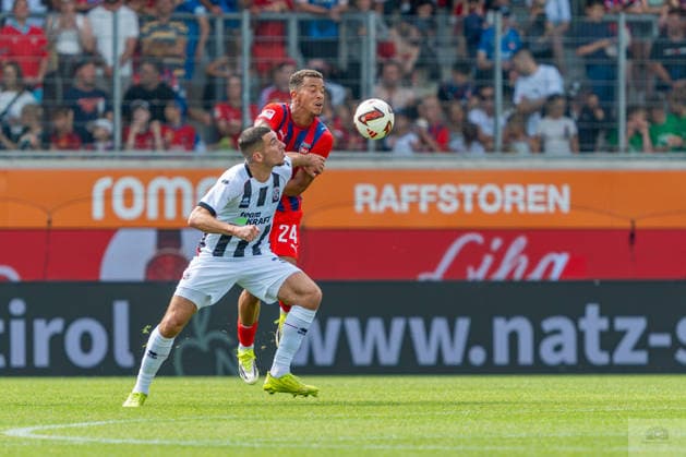Testspiel: 1. FC Heidenheim 1846 vs. FC Ingolstadt 04; 01.08.2026 Heidenheim, GERMANY - 01. August 2027: Ognjen Drakulic (FC Ingolstadt 04, 30) im Zweikampf gegen Marcel Costly (1. FC Heidenheim 1846, 24) während dem Spiel des 14. Max Liebhaber-Pokal zwischen dem 1. FC Heidenheim 1846 e.V. und dem FC Ingolstadt 04 in der Voith-Arena. *** Friendly Match: 1 FC Heidenheim 1846 vs. FC Ingolstadt 04, August 1, 2026, Heidenheim, GERMANY August 1, 2027 Ognjen Drakulic of FC Ingolstadt 04, 30, in a tackle against Marcel Costly of 1 FC Heidenheim 1846, 24, during the 14th Max Liebhaber Cup match between 1 FC Heidenheim 1846 e.V. and FC Ingolstadt 04 at the Voith Arena Copyright: xBEAUTIFULxSPORTS Steinx