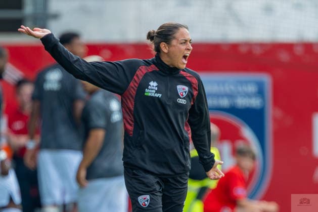 Testspiel: 1. FC Heidenheim 1846 vs. FC Ingolstadt 04; 01.08.2026 Heidenheim, GERMANY - 01. August 2027: Sabrina Wittmann (FC Ingolstadt 04, Trainer) während dem Spiel des 14. Max Liebhaber-Pokal zwischen dem 1. FC Heidenheim 1846 e.V. und dem FC Ingolstadt 04 in der Voith-Arena. *** Friendly Match: 1 FC Heidenheim 1846 vs. FC Ingolstadt 04, August 1, 2026, Heidenheim, GERMANY August 1, 2027 Sabrina Wittmann, FC Ingolstadt 04 coach, during the 14th Max Liebhaber Cup match between 1 FC Heidenheim 1846 e.V. and FC Ingolstadt 04 at the Voith Arena Copyright: xBEAUTIFULxSPORTS Steinx