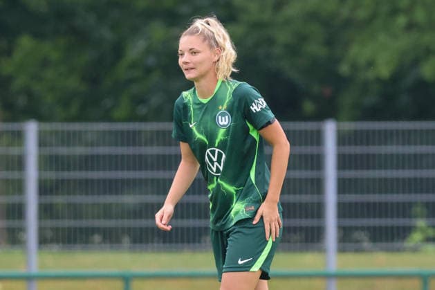 Markranstädt, Deutschland: 01.08.2026 - Testspiel - RB Leipzig Frauen vs. VfL Wolfsburg Frauen Im Bild: Julia Landenberger (Wolfsburg) *** Markranstädt, Germany, August 1, 2026 Friendly Match: RB Leipzig Women vs. VfL Wolfsburg Women Pictured: Julia Landenberger (Wolfsburg) Copyright: HMBxMedia MadeleinexFantini