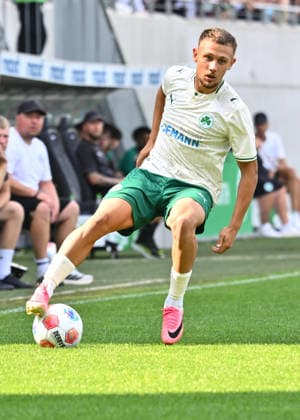 01.08.2025 - Fussball - Saison 2025 2026 - Regionalliga Bayern - 02. Spieltag: SpVgg Greuther Fürth Fuerth II U23 ( Kleeblatt ) - SpVgg Bayreuth - - xwoxzix - Jakob Krautkrämer (7, SpVgg Greuther Fürth II ) *** August 1, 2025 Soccer Season 2025–2026 Bavarian Regional League Matchday 02 SpVgg Greuther Fürth II U23 Kleeblatt vs. SpVgg Bayreuth xwoxzix Jakob Krautkrämer 7, SpVgg Greuther Fürth II