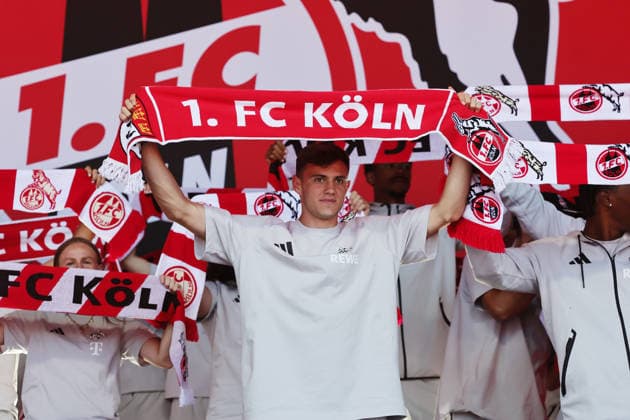 1. FC Köln, Saisoneröffnung auf den Vorwiesen, 01.08.2026, Paul Okon-Engstler (1. FC Köln), Bild: *** Local Caption *** Ausschließlich redaktionelle Nutzung Editorial use only *** Sport 1 FC Köln, Season Opener at the Vorwiesen, August 1, 2026, Paul Okon Engstler 1 FC Köln, Image *** Local Caption *** Editorial use only
