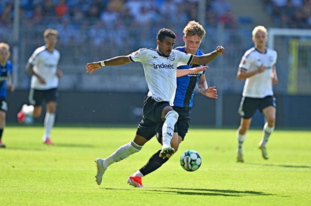 01.08.2026, xfux, Fussball Testspiel, SV Waldhof Mannheim - Eintracht Frankfurt, v.l. Ansgar Knauff (Eintracht Frankfurt), Moritz Polte (SV Waldhof Mannheim) (DFL DFB REGULATIONS PROHIBIT ANY USE OF PHOTOGRAPHS as IMAGE SEQUENCES and or QUASI-VIDEO) Mannheim *** August 1, 2026, xfux, soccer friendly match, SV Waldhof Mannheim vs. Eintracht Frankfurt, from left: Ansgar Knauff (Eintracht Frankfurt), Moritz Polte (SV Waldhof Mannheim). DFL and DFB regulations prohibit any use of photographs as image sequences and or quasi-video. Mannheim