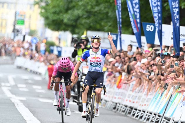 01-08-2026 Clasica San Sebastian; 2026, Red Bull - Bora Hansgrohe; 2026, Ef Education - Easypost; Evenepoel, Remco; Carapaz Antonio, Richard Antonio; San Sebastian; 