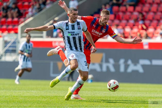 Testspiel: 1. FC Heidenheim 1846 vs. FC Ingolstadt 04; 01.08.2026 Heidenheim, GERMANY - 01. August 2027: Patrick Mainka (1. FC Heidenheim 1846, 6) im Zweikampf gegen Ognjen Drakulic (FC Ingolstadt 04, 30) während dem Spiel des 14. Max Liebhaber-Pokal zwischen dem 1. FC Heidenheim 1846 e.V. und dem FC Ingolstadt 04 in der Voith-Arena. *** Friendly Match: 1 FC Heidenheim 1846 vs. FC Ingolstadt 04, August 1, 2026, Heidenheim, GERMANY, August 1, 2027, Patrick Mainka, 1 FC Heidenheim 1846, 6 in a tackle against Ognjen Drakulic of FC Ingolstadt 04, 30 during the 14th Max Liebhaber Cup match between 1 FC Heidenheim 1846 e.V. and FC Ingolstadt 04 at the Voith Arena Copyright: xBEAUTIFULxSPORTS Steinx