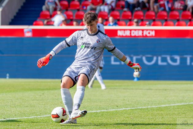 Testspiel: 1. FC Heidenheim 1846 vs. FC Ingolstadt 04; 01.08.2026 Heidenheim, GERMANY - 01. August 2027: Markus Ponath (FC Ingolstadt 04, 1) während dem Spiel des 14. Max Liebhaber-Pokal zwischen dem 1. FC Heidenheim 1846 e.V. und dem FC Ingolstadt 04 in der Voith-Arena. *** Friendly Match: 1 FC Heidenheim 1846 vs. FC Ingolstadt 04, August 1, 2026, Heidenheim, GERMANY August 1, 2027 Markus Ponath FC Ingolstadt 04, 1 during the 14th Max Liebhaber Cup match between 1 FC Heidenheim 1846 e.V. and FC Ingolstadt 04 at the Voith Arena Copyright: xBEAUTIFULxSPORTS Steinx
