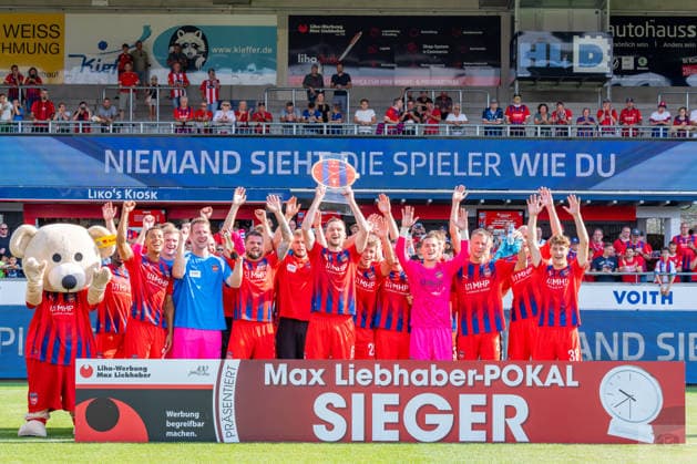 Testspiel: 1. FC Heidenheim 1846 vs. FC Ingolstadt 04; 01.08.2026 Heidenheim, GERMANY - 01. August 2027: Die Sieger-Mannschaft 1. FC Heidenheim 1846 des 14. Max Liebhaber-Pokal zwischen dem 1. FC Heidenheim 1846 e.V. und dem FC Ingolstadt 04 in der Voith-Arena. *** Friendly Match: 1 FC Heidenheim 1846 vs. FC Ingolstadt 04, August 1, 2026, Heidenheim, GERMANY August 1, 2027 The winning team, 1 FC Heidenheim 1846, of the 14th Max Liebhaber Cup between 1 FC Heidenheim 1846 e.V. and FC Ingolstadt 04 at the Voith Arena Copyright: xBEAUTIFULxSPORTS Steinx
