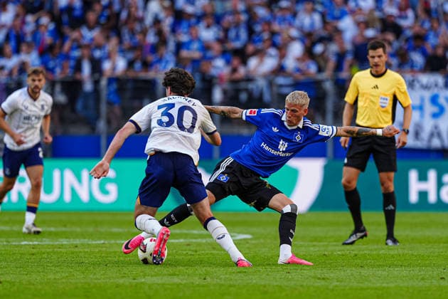 Hayden Hackney (FC Everton, 30), Albert Gronbaek (Hamburger SV, 11) GER, Hamburger SV vs. FC Everton, Fußball, Testspiel, Saison 2026 2027, 01.08.2026 GER, Hamburger SV vs. FC Everton, Fußball, Testspiel, Saison 2026 2027, 01.08.2026 Hamburg *** Hayden Hackney, FC Everton, 30, Albert Gronbaek, Hamburger SV, 11 GER, Hamburger SV vs. FC Everton, Soccer, Friendly Match, 2026–2027 Season, August 1, 2026 GER, Hamburger SV vs. FC Everton, soccer, friendly match, 2026–2027 season, August 1, 2026 Hamburg Copyright: xEibner-Pressefoto MarcelxvonxFehrnx EP_MFN