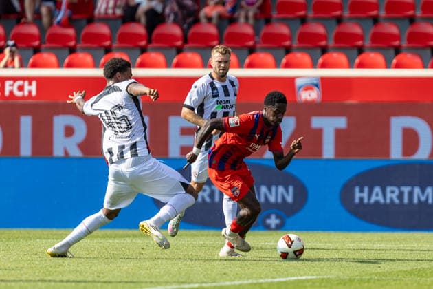 Zweikampf Christian Conteh (1.FC Heidenheim, 10) Faris Hapi (FC Ingolstadt 04, 46), GER, 1. FC Heidenheim vs. FC Ingolstadt, Fußball, Max-Liebhaber-Pokal, 2026 2027, 01.08.2026, DFL DFB REGULATIONS PROHIBIT ANY USE OF PHOTOGRAPHS AS IMAGE SEQUENCES AND OR QUASI-VIDEO, GER, 1. FC Heidenheim vs. FC Ingolstadt, Fußball, Max-Liebhaber-Pokal, 2026 2027, 01.08.2026 Heidenheim *** Tackle: Christian Conteh (1 FC Heidenheim), 10 Faris Hapi (FC Ingolstadt 04), 46, GER, 1 FC Heidenheim vs. FC Ingolstadt, Soccer, Max Liebhaber Cup, 2026–2027, August 1, 2026, DFL and DFB regulations prohibit any use of photographs as image sequences and or quasi-video, GER, 1 FC Heidenheim vs. FC Ingolstadt, Soccer, Max Liebhaber Cup, 2026–2027, August 1, 2026, Heidenheim Copyright: xEibner-Pressefoto JanixPlessx EP_JPL