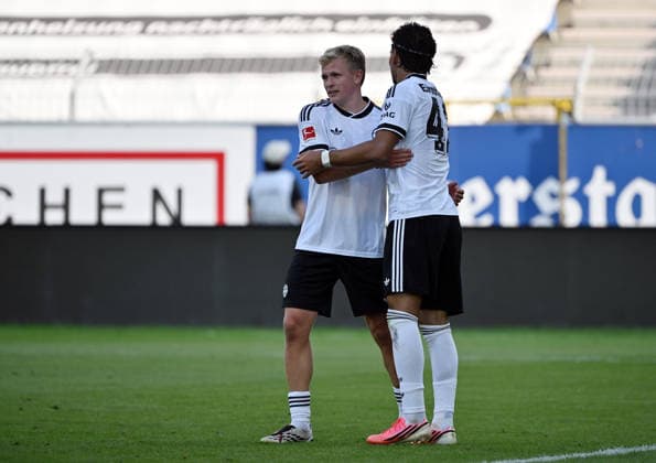01.08.2026, xjhx, Fussball Testspiel, SV Waldhof Mannheim - Eintracht Frankfurt v.l. Jonathan Jonny Burkardt (Eintracht Frankfurt) Goal scored, erzielt das Tor zum 0:1 Mannheim *** August 1, 2026, xjhx, Soccer Friendly Match, SV Waldhof Mannheim vs. Eintracht Frankfurt, Jonathan Jonny Burkardt (Eintracht Frankfurt) scores the goal, making the score 0–1 in favor of Mannheim