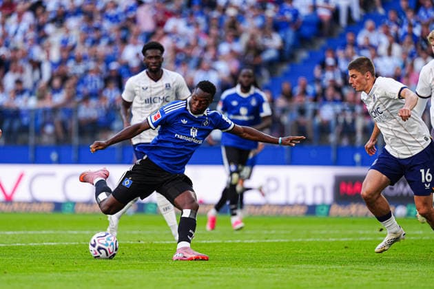 Torschuss Torchance Patson Daka (Hamburger SV, 27) GER, Hamburger SV vs. FC Everton, Fußball, Testspiel, Saison 2026 2027, 01.08.2026 GER, Hamburger SV vs. FC Everton, Fußball, Testspiel, Saison 2026 2027, 01.08.2026 Hamburg *** Shot on goal, scoring chance: Patson Daka, Hamburger SV, 27 GER, Hamburger SV vs. Everton FC, soccer, friendly match, 2026–2027 season, August 1, 2026 GER, Hamburger SV vs. Everton FC, Soccer, Friendly, 2026–2027 Season, August 1, 2026 Hamburg Copyright: xEibner-Pressefoto MarcelxvonxFehrnx EP_MFN