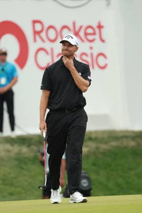 Rocket Classic DETROIT, MICHIGAN - AUGUST 1: Rasmus Hojgaard of Denmark reacts to his putt on the 18th green during the third round of the Rocket Classic 2026 at the Detroit Country Club in Detroit, Michigan, MI, USA Saturday, August 1, 2026. Detroit Michigan United States  Copyright: xJorgexLemusx originalFilename:lemus-rocketcl260801_npMuH.jpg