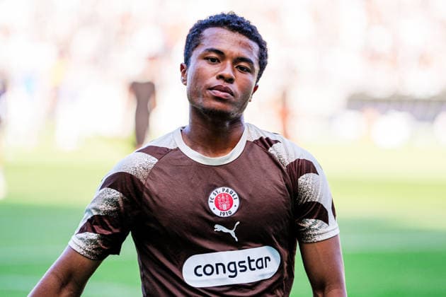 Deutschland: Fußball 2. Bundesliga 2026 27, Vorbereitungsspiel FC St. Pauli vs Deportivo de A Coruna Millerntor-Stadion (Hamburg): Joel Chima Fujita (FC St. Pauli, 16), Freisteller *** Germany Soccer 2. Bundesliga 2026–27, Preseason Match: FC St. Pauli vs. Deportivo de A Coruna, Millerntor Stadium, Hamburg, Joel Chima Fujita (FC St. Pauli, 16), Cutout Copyright: xStefanxTrochax