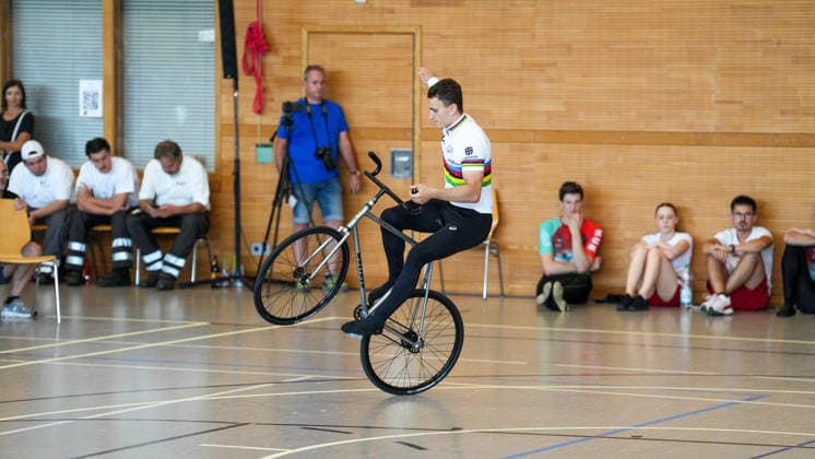 Philipp Thies Rapp während seiner Kür, RSV Tailfingen, Deutschland Weltcup, Kunstrad, 01.08.2026 Weltcup, Kunstrad, 01.08.2026 Foto: Eibner-Pressefoto Pascal Sattler *** Philipp Thies Rapp during his freestyle routine, RSV Tailfingen, Germany World Cup, Artistic Cycling, August 1, 2026 World Cup, Artistic Cycling, August 1, 2026 Photo: Eibner Press Photo by Pascal Sattler Copyright: xEibner-Pressefotox EP_PSR