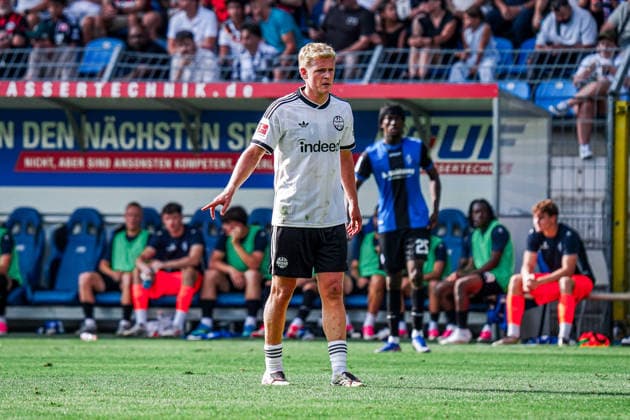 Deutschland: Fussball 2026 2027 , Testspiel , Freundschaftsspiel - SV Waldhof Mannheim vs. SG Einracht Frankfurt - Carl-Benz-Stadion (Mannheim) : Jonathan Burkardt (Eintracht Frankfurt, 9) Geste, Gestik, Emotion Mannheim Carl-Benz-Stadion Deutschland *** Germany Soccer 2026 2027, Exhibition Match, Friendly Match: SV Waldhof Mannheim vs. SG Eintracht Frankfurt, Carl Benz Stadium, Mannheim, Jonathan Burkardt, Eintracht Frankfurt, 9 Gestures, Body Language, Emotion, Mannheim, Carl Benz Stadium, Germany Copyright: xBennetxLongx