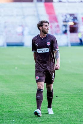 Deutschland: Fußball 2. Bundesliga 2026 27, Vorbereitungsspiel FC St. Pauli vs Deportivo de A Coruna Millerntor-Stadion (Hamburg): Marcus Mathisen (FC St. Pauli, 6), Freisteller *** Germany Soccer 2. Bundesliga 2026–27, Preseason Match: FC St. Pauli vs. Deportivo de A Coruna, Millerntor Stadium, Hamburg, Marcus Mathisen, FC St. Pauli, 6, Cutout Copyright: xStefanxTrochax