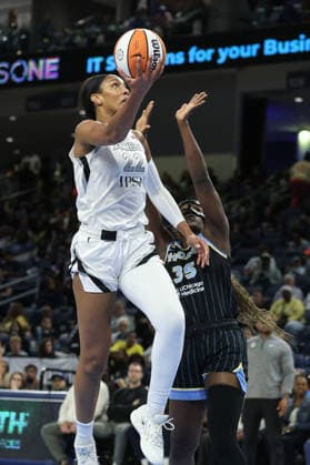 CHICAGO, USA - August 1: A ja Wilson (22 Las Vegas Aces) attempts a layup during the game between the Chicago Sky and Las Vegas Aces at the United Center on Saturday, August 1 in Chicago, USA  Copyright: xShainaxBenhiyoun SPPx Sportspressphoto_SPR198988