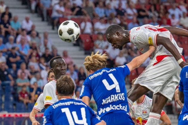 SOCCER - BL, RBS vs Hartberg SALZBURG,AUSTRIA,01.AUG.26 - SOCCER - ADMIRAL Bundesliga, Red Bull Salzburg vs TSV Hartberg. Image shows Paul Komposch, Benjamin Markus (Hartberg) and Kevin Boma (RBS).  GEPAxpictures xWolfgangxKofler