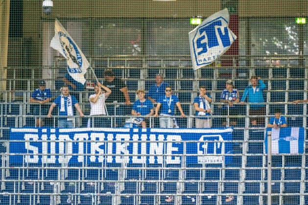 SOCCER - BL, RBS vs Hartberg SALZBURG,AUSTRIA,01.AUG.26 - SOCCER - ADMIRAL Bundesliga, Red Bull Salzburg vs TSV Hartberg. Image shows the fans of Hartberg.  GEPAxpictures xWolfgangxKofler