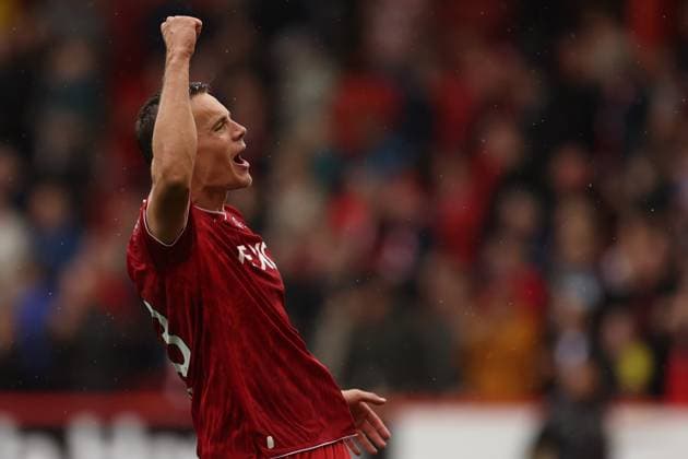 Aberdeen s Lewis Mayo celebrates Aberdeen v Heart of Midlothian, William Hill Scottish Premiership, Football, Pittodrie, Aberdeen, Scotland, UK - 01 Aug 2026Aberdeen Pittodrie Scotland United Kingdom  Copyright: xRussellxCheyne Shutterstockx 17024383cp