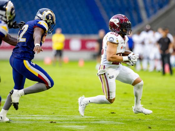 28 TJ Alexander (Running Back) Rhein Fire run with the ball. Rhein Fire vs Alpine Rams, American Football, American Football League Europe, Week 11, 2026, 01.08.2026, Duisburg Schauinsland-Reisen-Arena Germany Copyright: xPFA ChristopherxMettkenx