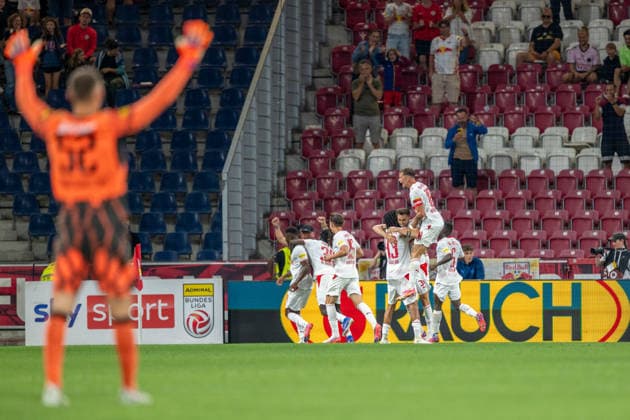 SOCCER - BL, RBS vs Hartberg SALZBURG,AUSTRIA,01.AUG.26 - SOCCER - ADMIRAL Bundesliga, Red Bull Salzburg vs TSV Hartberg. Image shows the rejoicing of team Salzburg (Salzburg).  GEPAxpictures xWolfgangxKofler