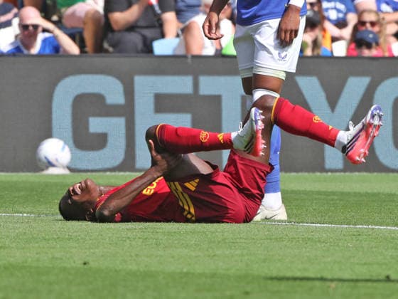 SOCCER - Friendly Match - Cardiff vs. Roma Photo by IPA ABACAPRESS.COM87167033 - August 1, 2026 Cardiff City vs. Roma Friendly Match. Sports; Soccer; Pictured: Bah, injured (Photo by Gino Mancini) Cardiff  Copyright: xIPAxSport ABACAx