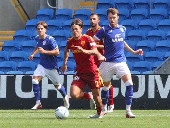 SOCCER - Friendly Match - Cardiff vs. Roma Photo by IPA ABACAPRESS.COM87167035 - August 1, 2026 Cardiff City vs. Roma Friendly Match. Sports; Soccer; In the photo: Dybala is fouled from behind (Photo by Gino Mancini) Cardiff  Copyright: xIPAxSport ABACAx