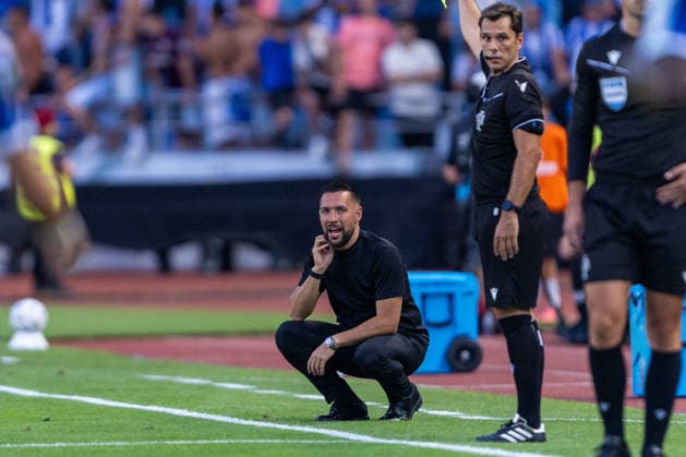 August 1, 2026, Coimbra, Coimbra, Portugal: Coimbra, August 1 - Francesco Farioli head coach of FC Porto is seen reacting during the FC Porto x SCU Torreense match for the Supertaca Candido de Oliveira Placard 2026 Final at Estadio Cidade de Coimbra on August 1 of 2026 FC Porto X SCU Torreense - Supertaca Candido De Oliveira Placard 2026 Final  - ZUMAl192 20260801_zsp_l192_021 Copyright: xMiguelxLemosx