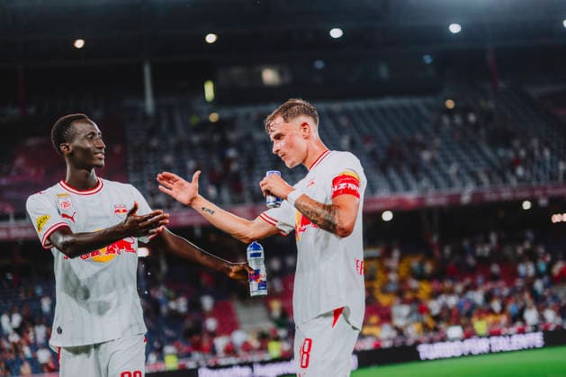 ADMIRAL Bundesliga MD1 FC Red Bull Salzburg vs. TSV Hartberg SALZBURG, AUSTRIA AUGUST 01, 2026: Abubakr Barry (L) and Nikolas Veratschnig (R) of FC Red Bull Salzburg after the ADMIRAL Bundesliga match FC Red Bull Salzburg vs. TSV Hartberg at Red Bull Arena in Salzburg, Austria. ( Copyright: xFCxRedxBullxSalzburgxGmbHx RBS_AS_6744