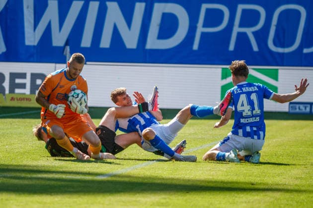 v.l. Torwart Luca Unbehaun (Rostock) , Edin Biber (Gladbach) , Florian Bohnert (Rostock) und Yannick Michaelis (Rostock) ; GER, FC Hansa Rostock vs. Borussia Mönchengladbach, Fußball, Männer, Testspiel, Spielzeit 2026 2027, 01.08.2026 Rostock Ostseestadion Mecklenburg - Vorpommern Deutschland *** From left: Goalkeeper Luca Unbehaun (Rostock), Edin Biber (Gladbach), Florian Bohnert (Rostock), and Yannick Michaelis (Rostock) GER; FC Hansa Rostock vs. Borussia Mönchengladbach; Soccer; Men; Friendly; 2026–2027 Season, August 1, 2026, Rostock Ostseestadion, Mecklenburg-Western Pomerania, Germany