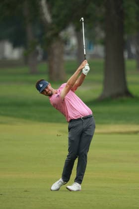 Rocket Classic DETROIT, MICHIGAN - AUGUST 1: Beau Hossler of the United States plays his fairway shot on the 17th hole during the third round of the Rocket Classic 2026 at the Detroit Country Club in Detroit, Michigan, MI, USA Saturday, August 1, 2026. Detroit Michigan United States  Copyright: xJorgexLemusx originalFilename:lemus-rocketcl260801_npdq4.jpg