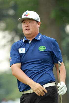Rocket Classic DETROIT, MICHIGAN - AUGUST 1: Sungjae Im of the Republic of Korea plays his tee shot on the fifth hole during the third round of the Rocket Classic 2026 at the Detroit Country Club in Detroit, Michigan, MI, USA Saturday, August 1, 2026. Detroit Michigan United States  Copyright: xJorgexLemusx originalFilename:lemus-rocketcl260801_nplH0.jpg