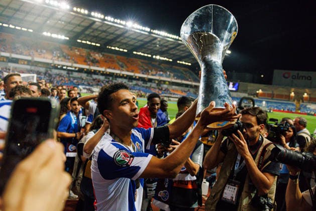 Alberto Costa seen celebrating with trophy after winning Supertaca Portugal 2026 game between teams of FC Porto and UD Torreense (Maciej Rogowski Ball Raw Images PT) Coimbra Estadio Cidade de Coimbra Portugal Copyright: xMaciejxRogowskix maciejrogowski_porto_torreense_2627_2914
