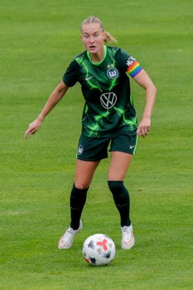 01.08.2026, xgrfx, Fussball Testspiel Frauen , RB Leipzig - VfL Wolfsburg v.l. Janina Minge (VfL Wolfsburg) (DFL DFB REGULATIONS PROHIBIT ANY USE OF PHOTOGRAPHS as IMAGE SEQUENCES and or QUASI-VIDEO) Leipzig *** August 1, 2026, xgrfx, Women s Soccer Friendly Match, RB Leipzig vs. VfL Wolfsburg, Janina Minge (VfL Wolfsburg). DFL and DFB regulations prohibit any use of photographs as image sequences and or quasi-video. Leipzig