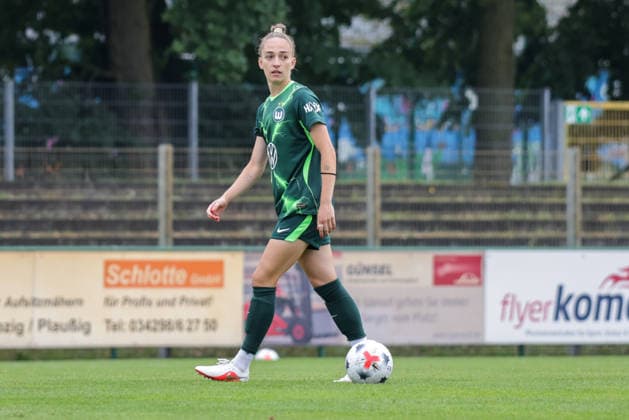 01.08.2026, xgrfx, Fussball Testspiel Frauen , RB Leipzig - VfL Wolfsburg v.l. Sophia Kleinherne (VfL Wolfsburg) (DFL DFB REGULATIONS PROHIBIT ANY USE OF PHOTOGRAPHS as IMAGE SEQUENCES and or QUASI-VIDEO) Leipzig *** August 1, 2026, xgrfx, Women s Soccer Friendly Match, RB Leipzig vs. VfL Wolfsburg, Sophia Kleinherne, VfL Wolfsburg. DFL and DFB regulations prohibit any use of photographs as image sequences and or quasi-video. Leipzig