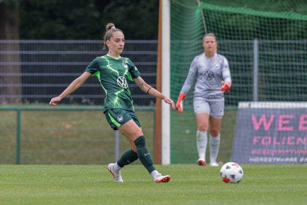 01.08.2026, xgrfx, Fussball Testspiel Frauen , RB Leipzig - VfL Wolfsburg v.l. Sophia Kleinherne (VfL Wolfsburg) (DFL DFB REGULATIONS PROHIBIT ANY USE OF PHOTOGRAPHS as IMAGE SEQUENCES and or QUASI-VIDEO) Leipzig *** August 1, 2026, xgrfx, Women s Soccer Friendly Match, RB Leipzig vs. VfL Wolfsburg, Sophia Kleinherne, VfL Wolfsburg. DFL and DFB regulations prohibit any use of photographs as image sequences and or quasi-video. Leipzig