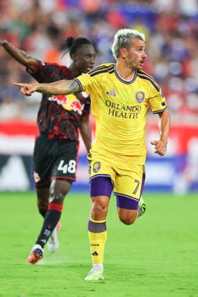 HARRISON, NJ - AUGUST 01: Antione Griezmann 7 of the Orlando City SC during the first half of the game against Red Bull New York on August 1, 2026 at Sports Illustrated Stadium in Harrison, New Jersey. (Photo by Rich Graessle Icon Sportswire) SOCCER: AUG 01 MLS, Fussball Herren, USA Red Bull New York vs Orlando City EDITORIAL USE ONLY Icon26080129692